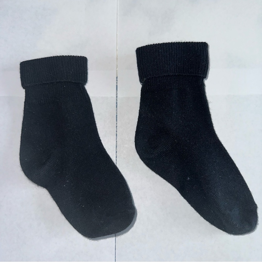 Black Knit Socks for a girl 6 y.o. worn maybe once with black outfit; - Picture 2 of 2